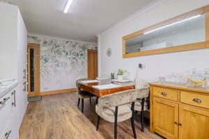 Kitchen/Diner- click for photo gallery